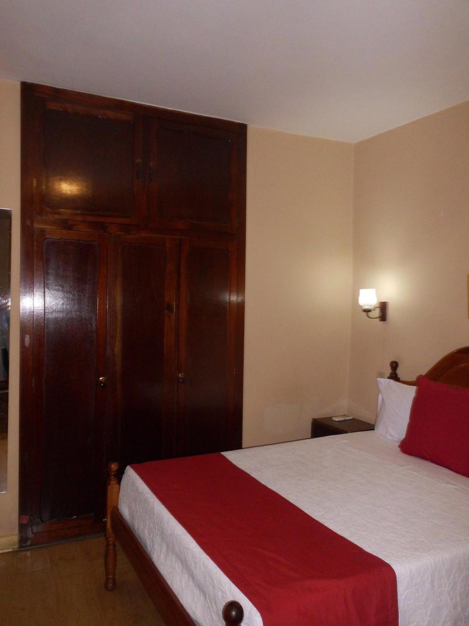 Hotel Larbelo Coimbra Zimmer foto