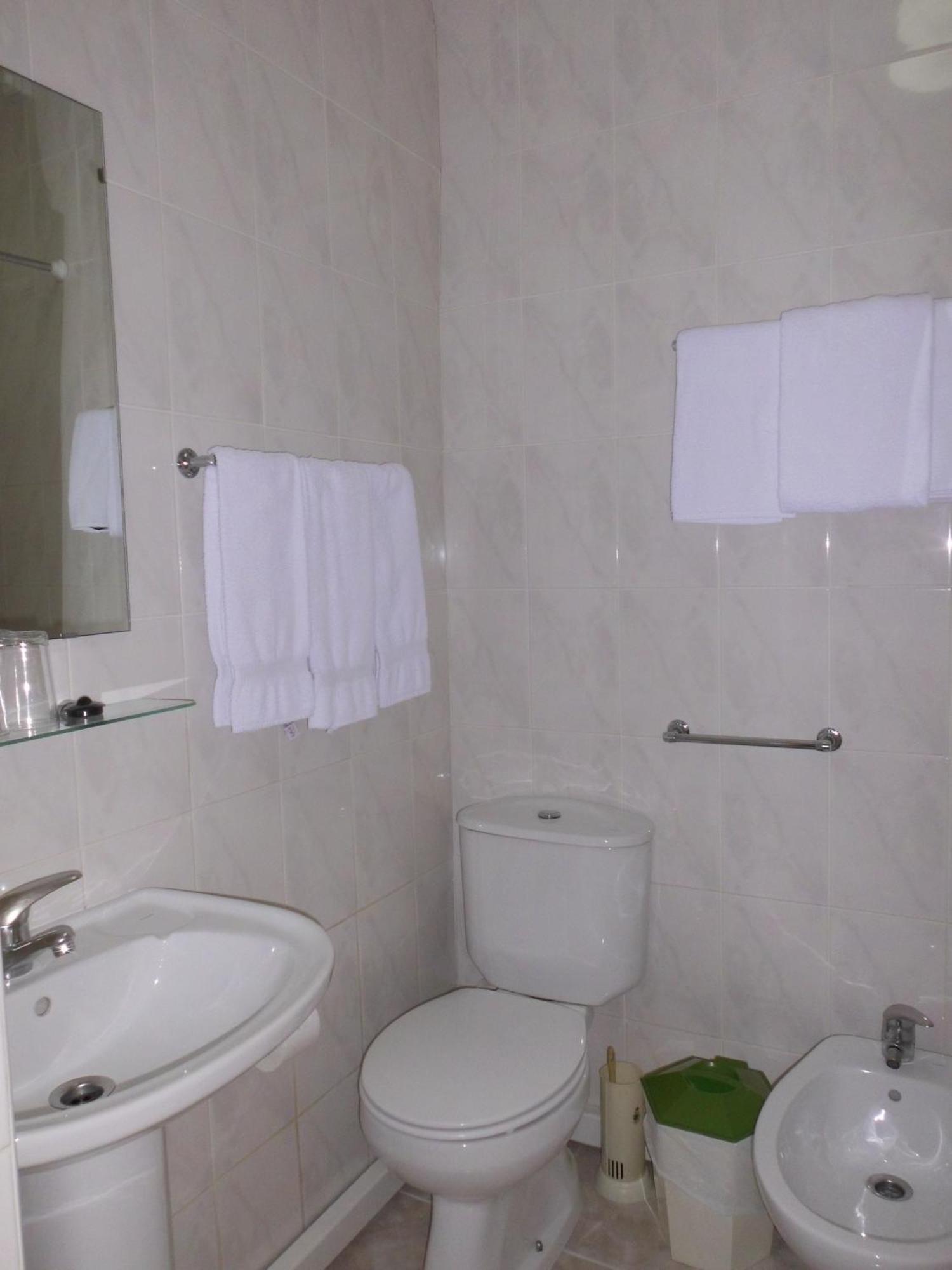 Hotel Larbelo Coimbra Zimmer foto